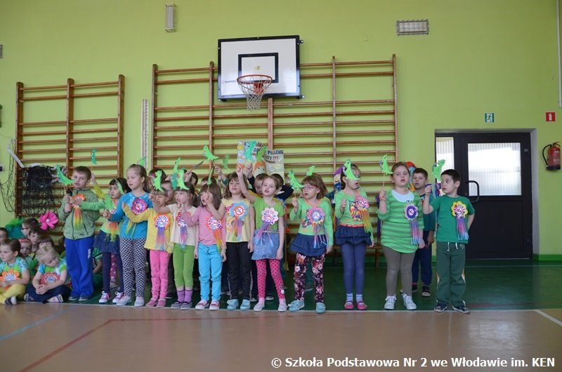 wiosenneuroczystociwklasach0iii10.jpg