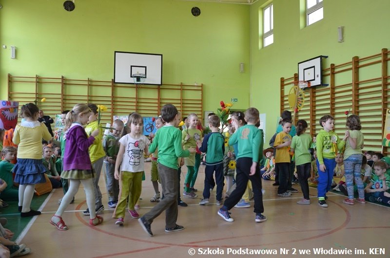 wiosenneuroczystociwklasach0iii18.jpg
