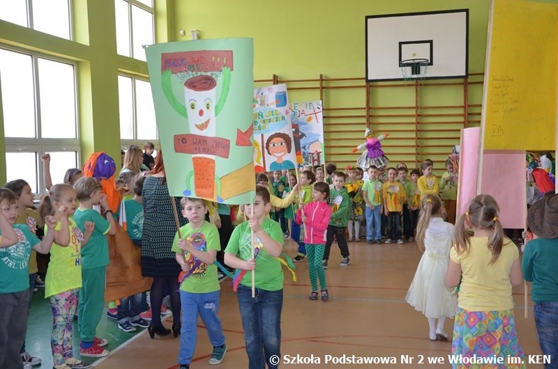 wiosenneuroczystociwklasach0iii8.jpg