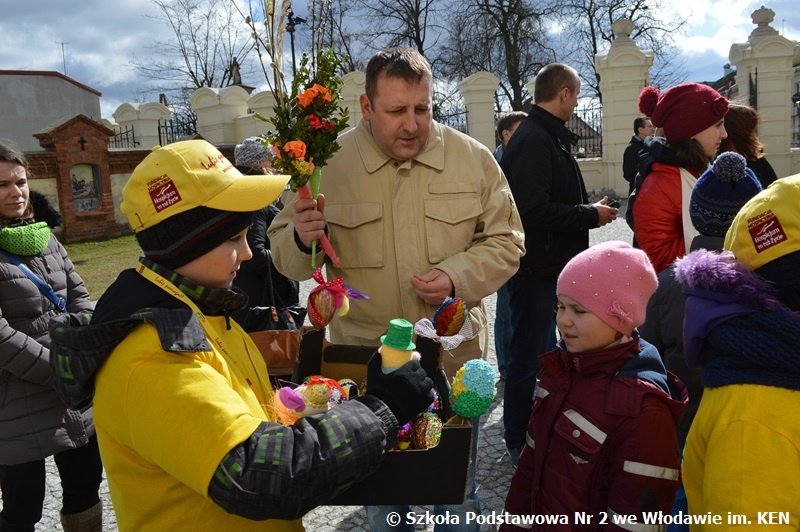 wolontariuszezeszkoypodstawowejnr214.jpg