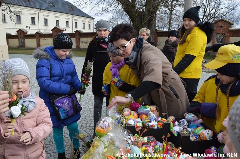 wolontariuszezeszkoypodstawowejnr25.jpg