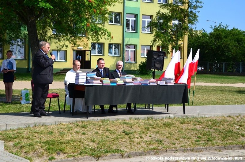 zakoczenierokuszkolnego201420151.jpg